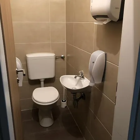 Gastehaus Penny N Vendégház Hallein